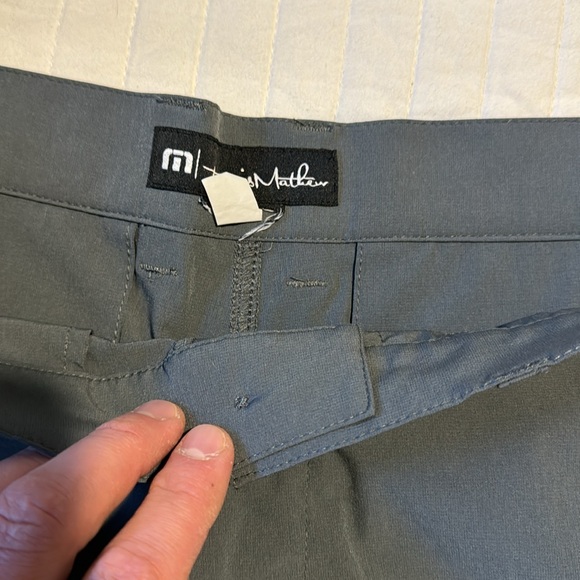 Travis Mathew- Golf Shorts 9’ - Picture 3 of 3